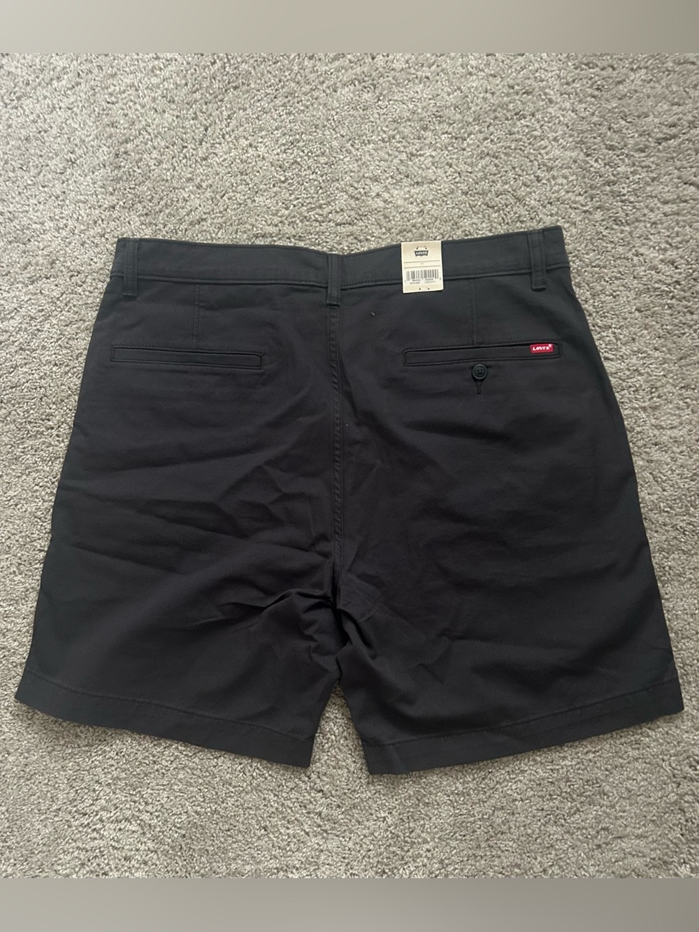 Levi’s Men’s Black Chino Shorts Relaxed Fit Flat Front Zip Pockets NWT - Picture 2 of 3